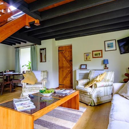 Lakeside Cottage Carmarthen Bagian luar foto
