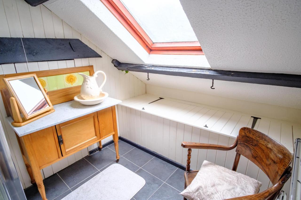 Lakeside Cottage Carmarthen Bagian luar foto